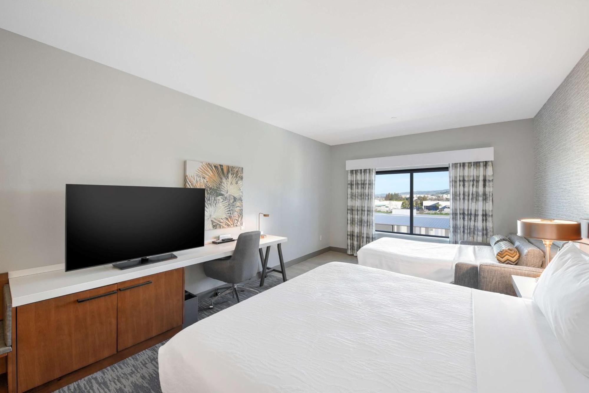 Hilton Garden Inn Fremont Milpitas Exterior photo