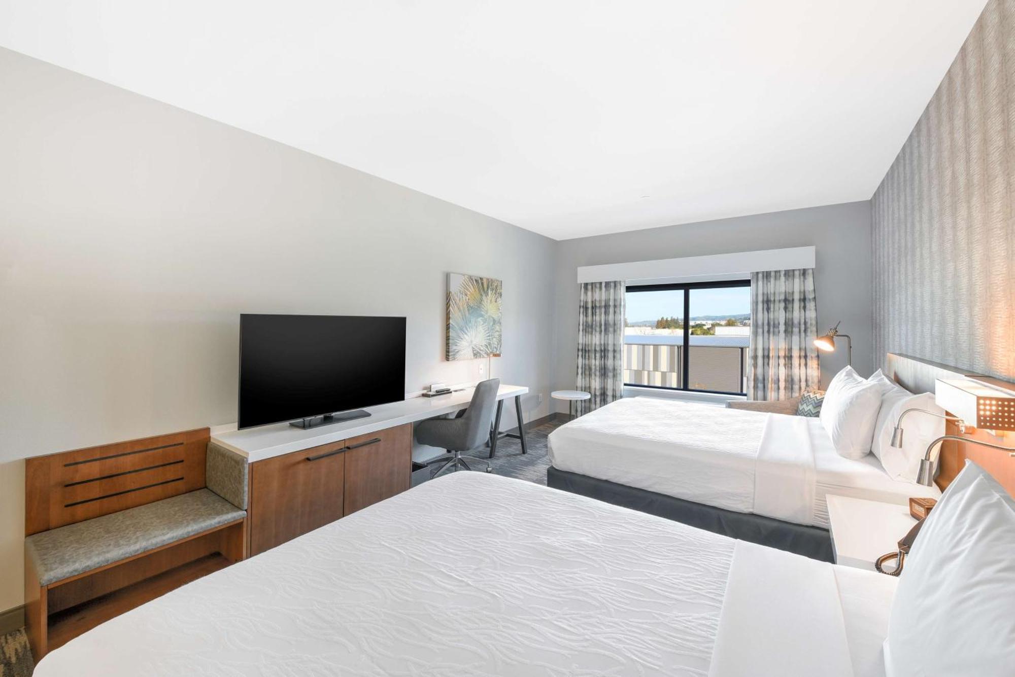 Hilton Garden Inn Fremont Milpitas Exterior photo