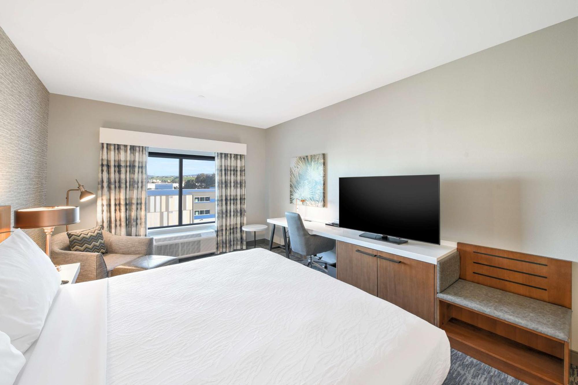 Hilton Garden Inn Fremont Milpitas Exterior photo