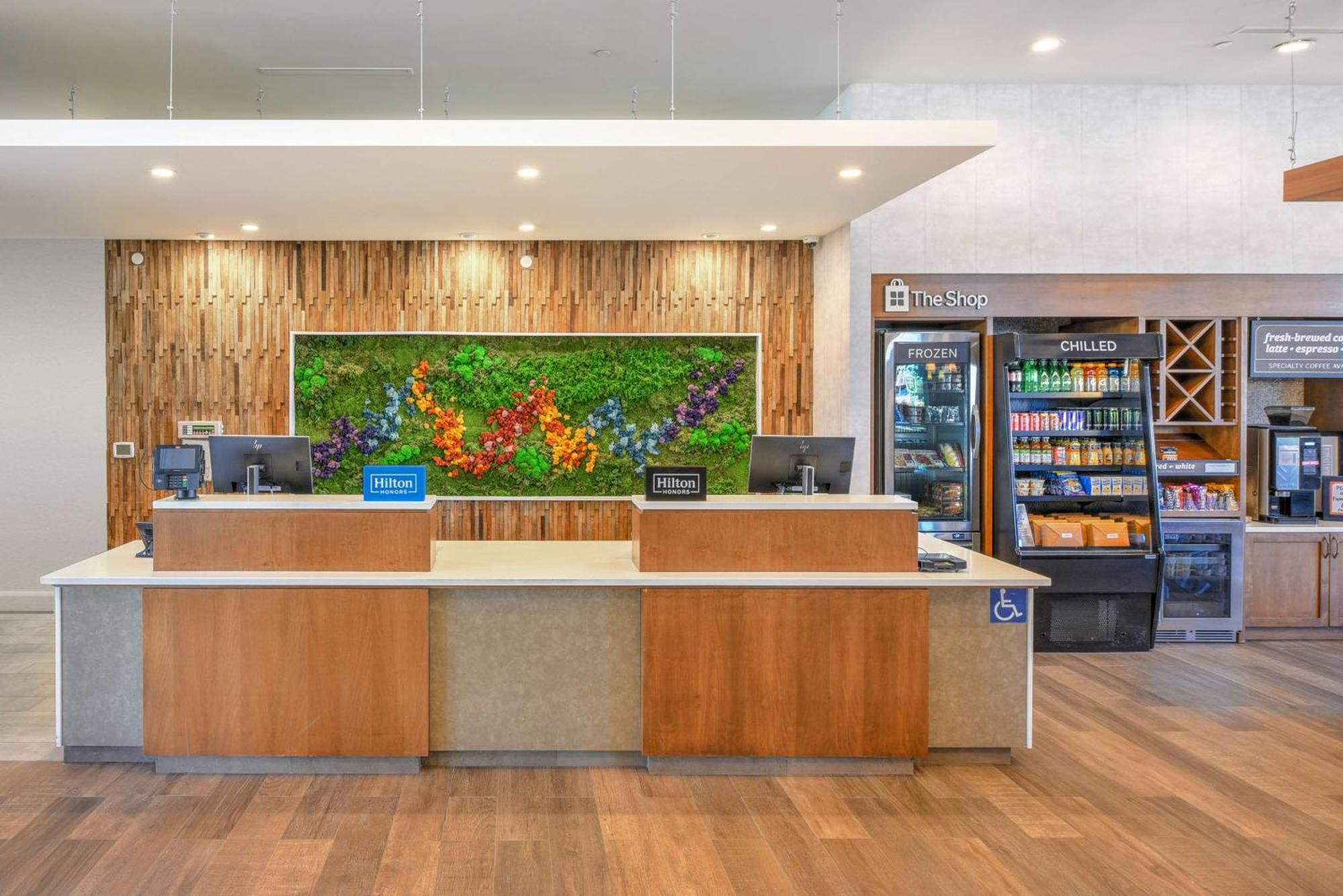 Hilton Garden Inn Fremont Milpitas Exterior photo