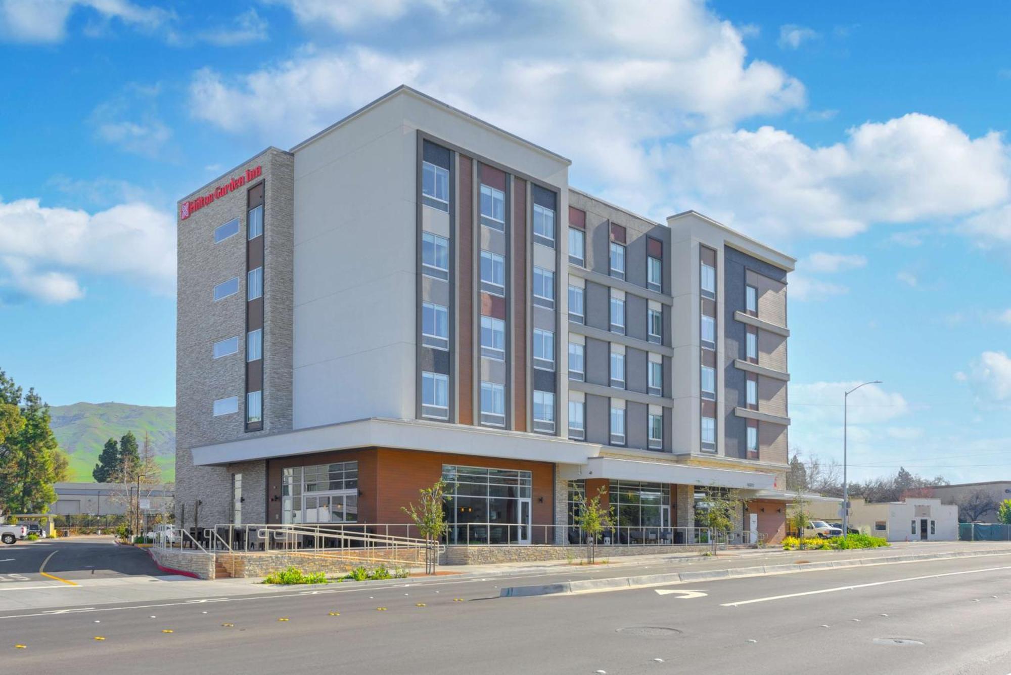 Hilton Garden Inn Fremont Milpitas Exterior photo