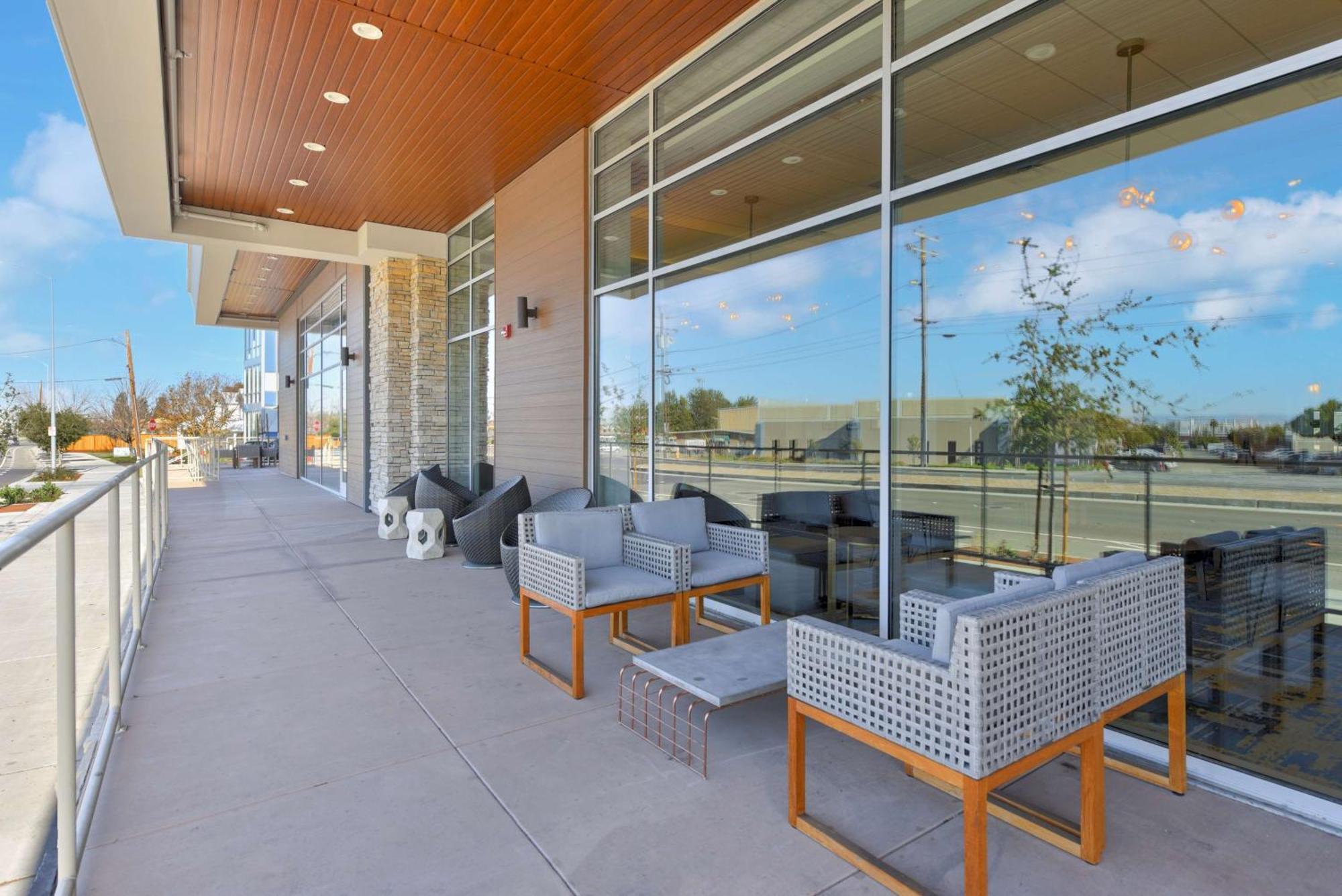 Hilton Garden Inn Fremont Milpitas Exterior photo