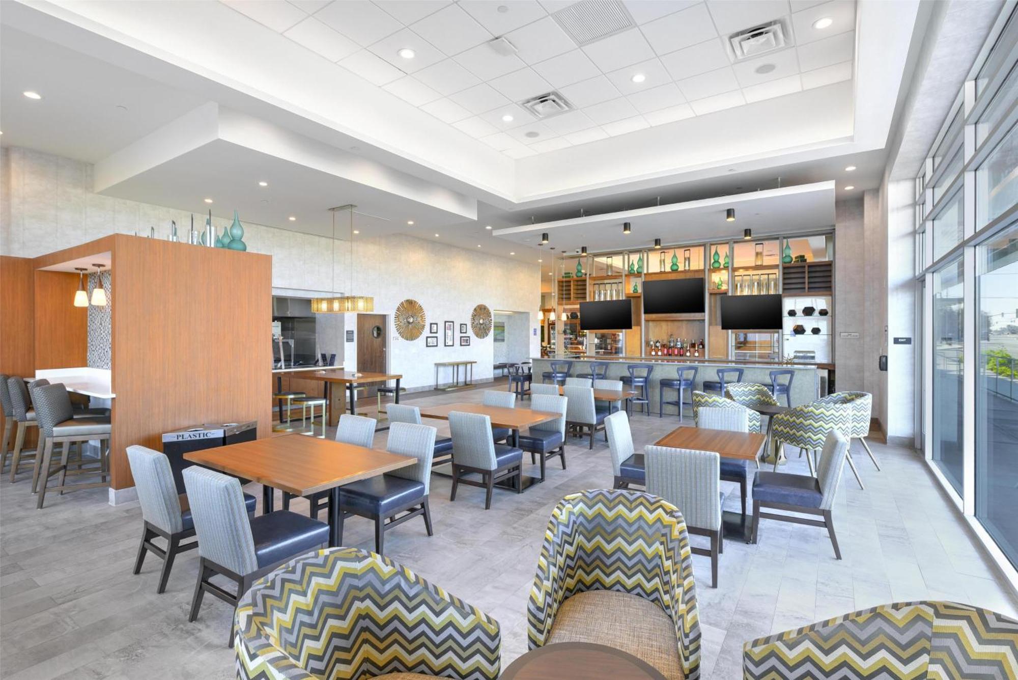 Hilton Garden Inn Fremont Milpitas Exterior photo